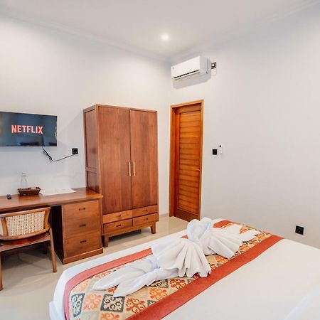 Pondok Yogi Guest House Canggu Exterior photo