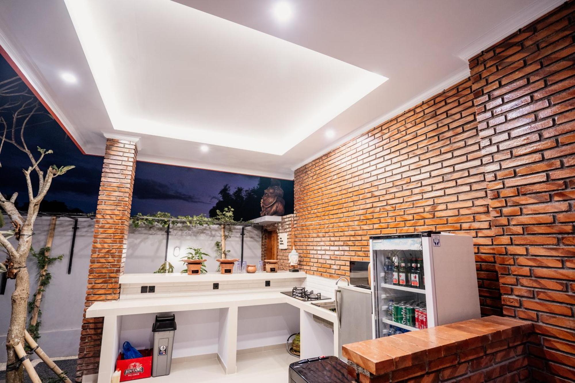 Pondok Yogi Guest House Canggu Exterior photo